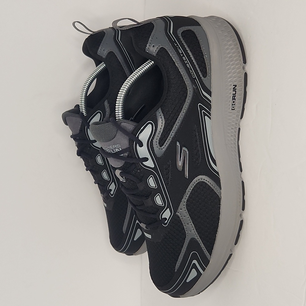Sketchers Go Run consistent running sneakers - Picture 3 of 8
